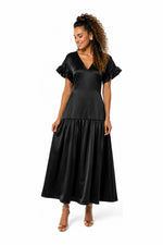 Load image into Gallery viewer, Mariposa in Black — Wujud
