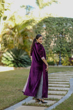 Load image into Gallery viewer, Veloura Plum Qaftan
