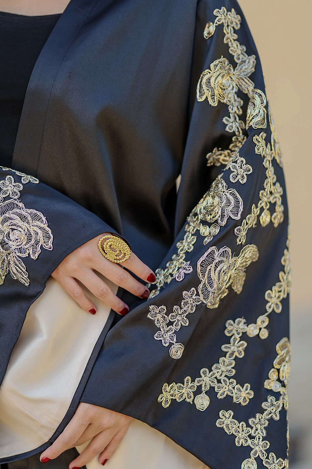 Noir heirloom kaftan